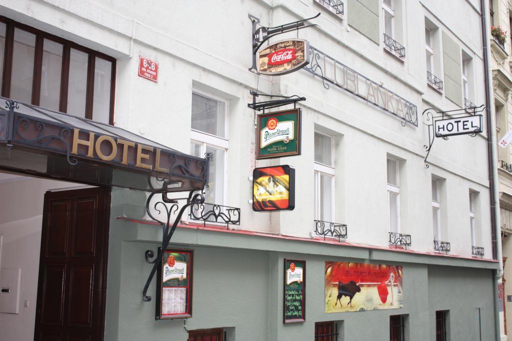 Aparthotel Lublanka Praga Exterior foto